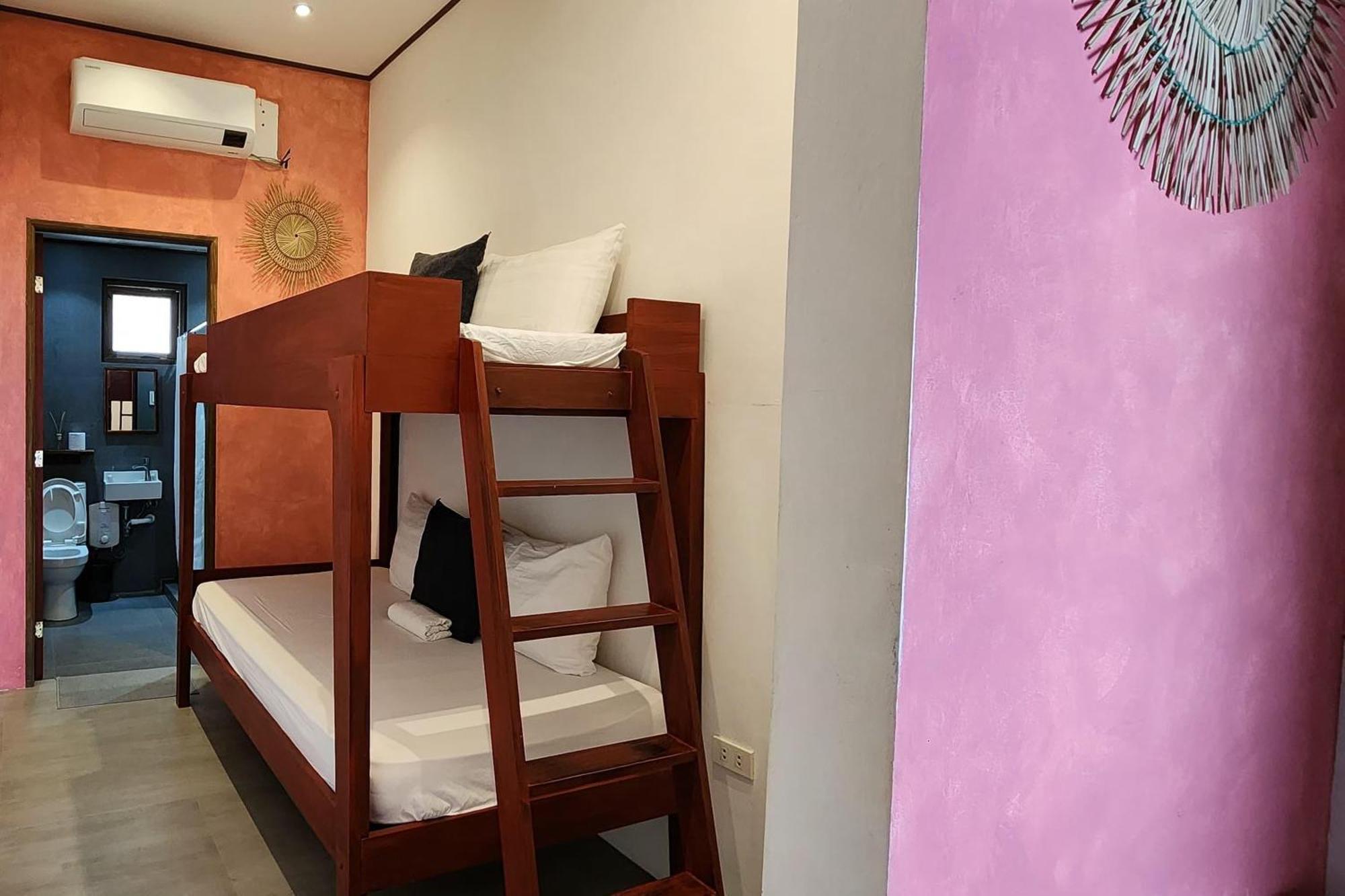 Sirom Beach House Tambobong Kültér fotó